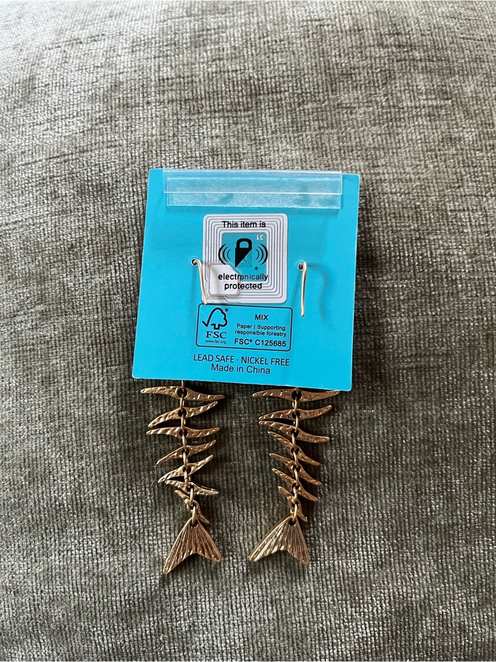 House of Harlow 1960 Hammered Gold Fishbone Dangle Earrings - Picture 2 of 2